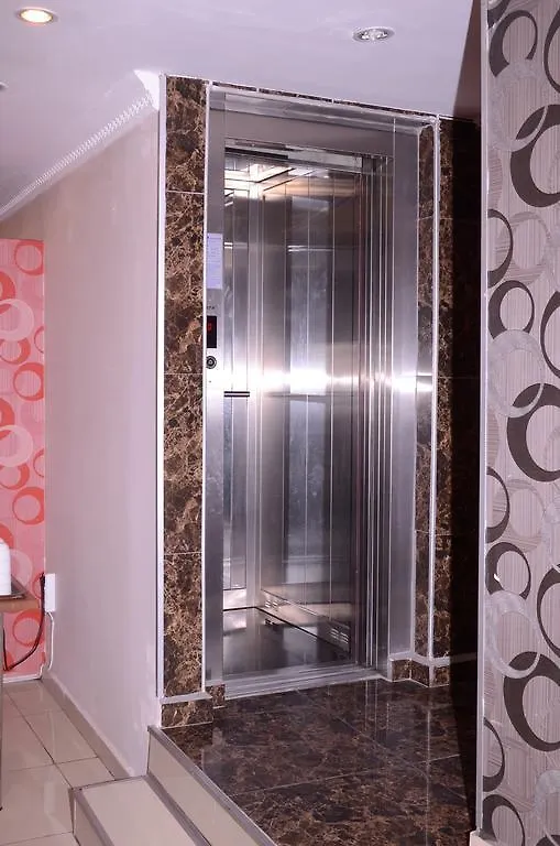 Vefa Hotel 이스탄불 아파트호텔